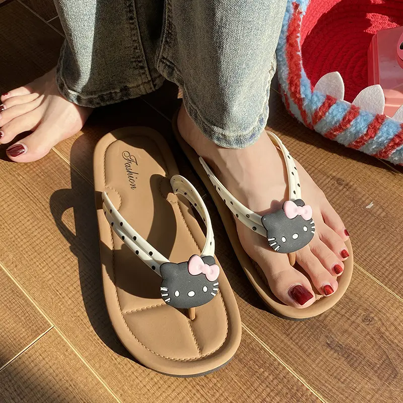Internet Celebrity Versatile Flip-Flops Cartoon Cute Summer Outerwear Soft-Soled 2024 New Fashion Versatile Sandals - Image 4