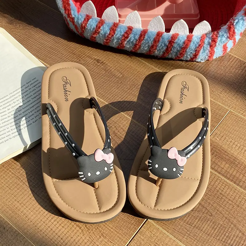 Internet Celebrity Versatile Flip-Flops Cartoon Cute Summer Outerwear Soft-Soled 2024 New Fashion Versatile Sandals - Image 2