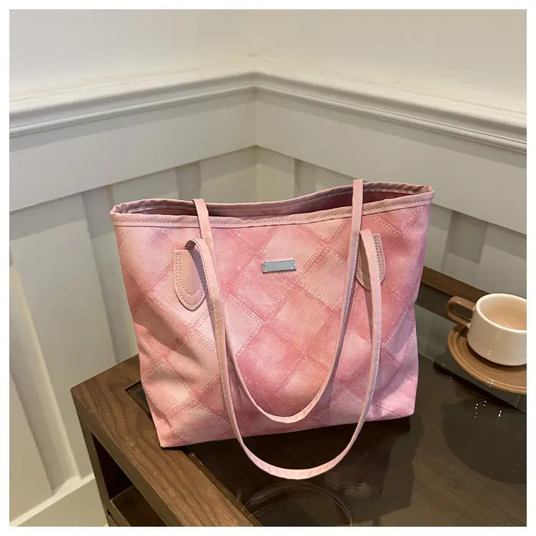 Black Textured Shoulder Bag for Women 2024 - Image 8
