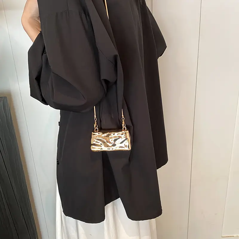 Women's Chain Shoulder Crossbody Bag Niche Design 2024 - Image 7