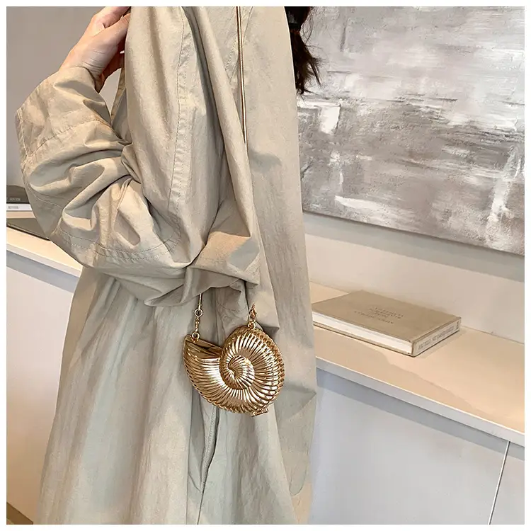 Women's Chain Shoulder Crossbody Bag Niche Design 2024 — feature 12