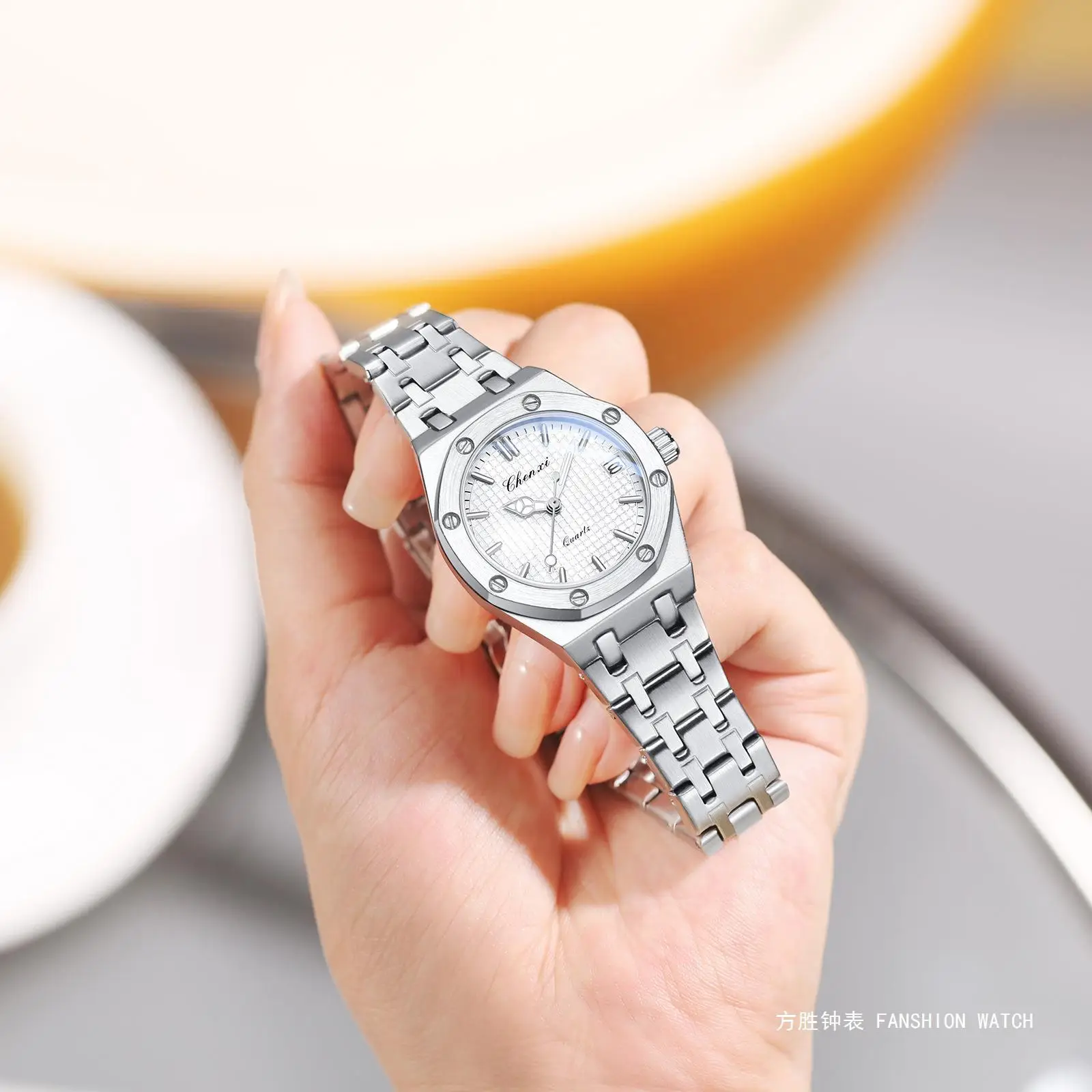 Chenxi Women's Green Dial Quartz Watch with Steel Band