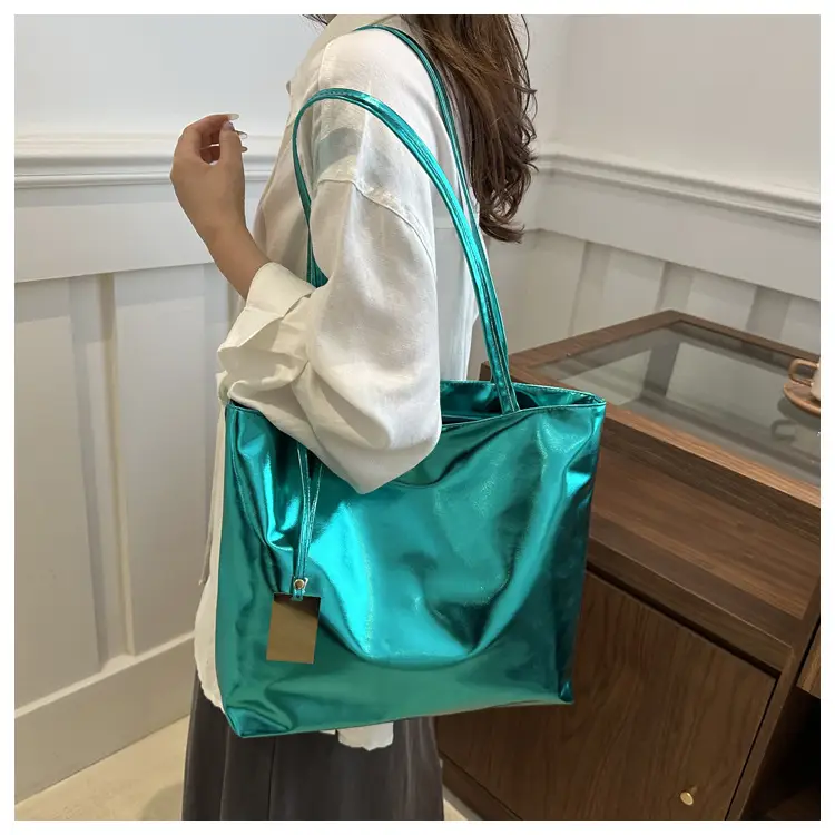 High-Gloss Spice Girl Large Shoulder Bag Women 2024 — feature 17