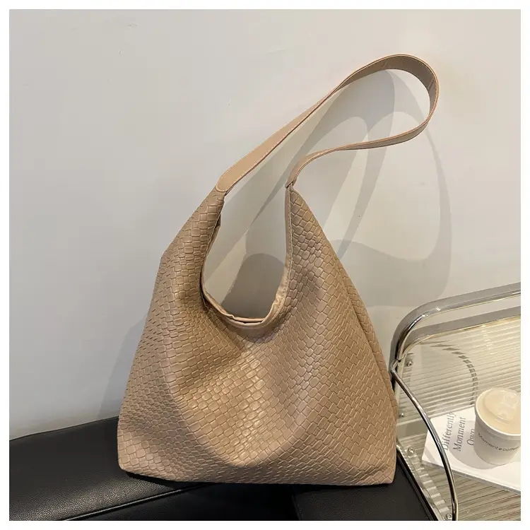 Women's Woven Black Shoulder Crossbody Bag 2024 - Image 3