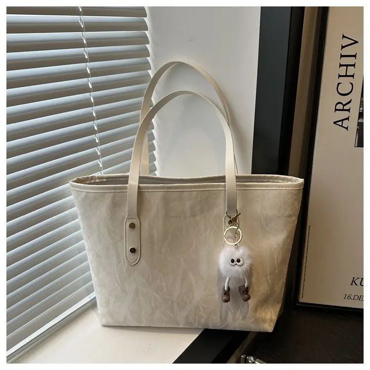 White Embroidered Tote Bag for Women Large Capacity Commuter Bag — feature 22