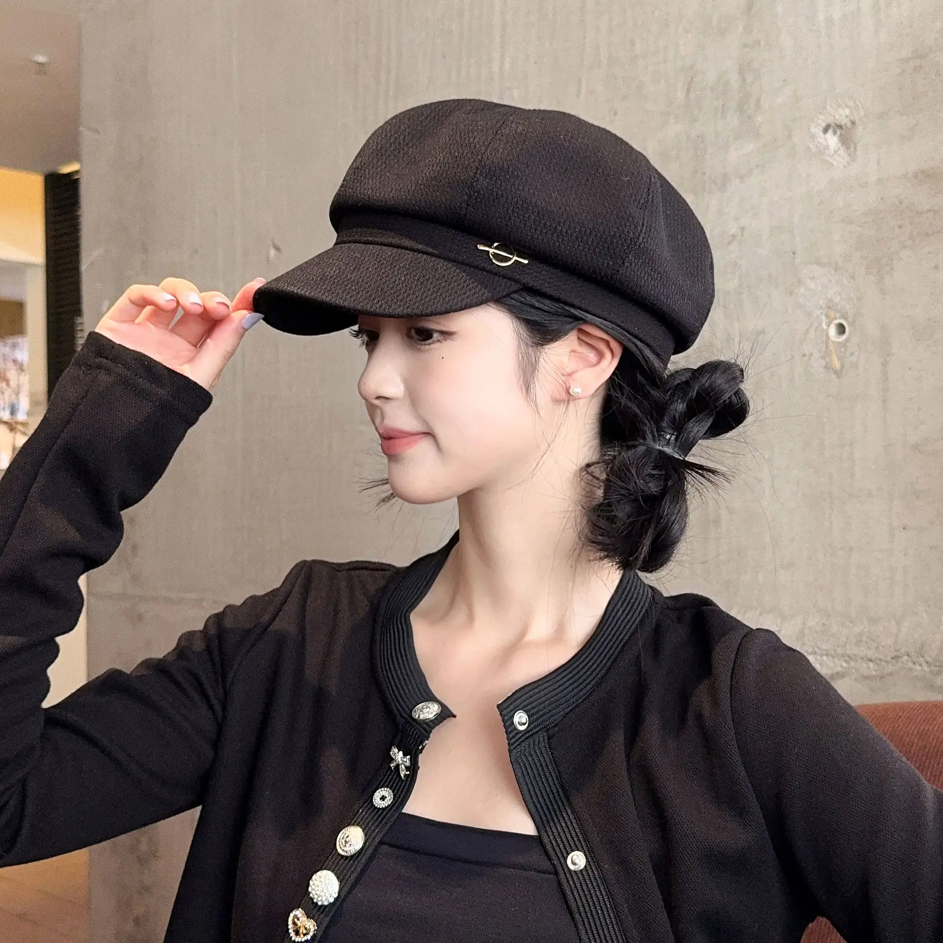 Women's Black Korean Hat with Duck Tongue — feature 7