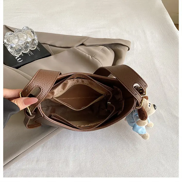 Crossbody Bag Women Retro Design Shoulder Bag Autumn Winter 2024 — feature 24