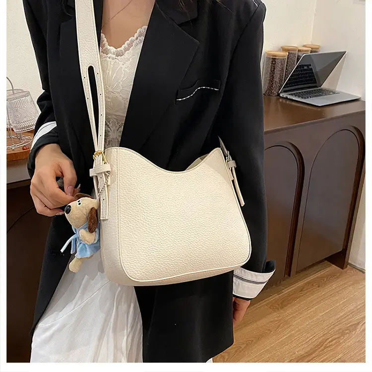 Crossbody Bag Women Retro Design Shoulder Bag Autumn Winter 2024 — feature 38