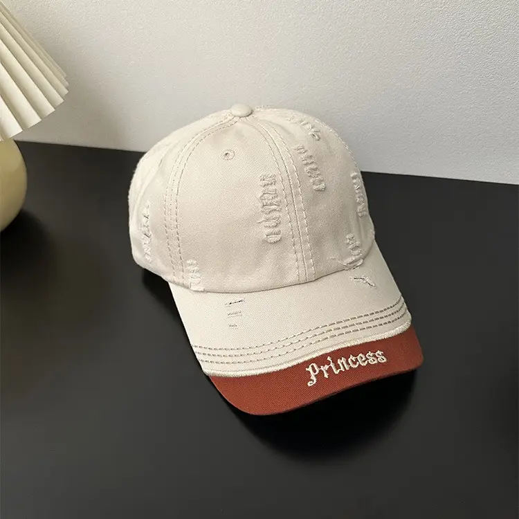 Men's White Spliced Letter Embroidered Cap - Image 6