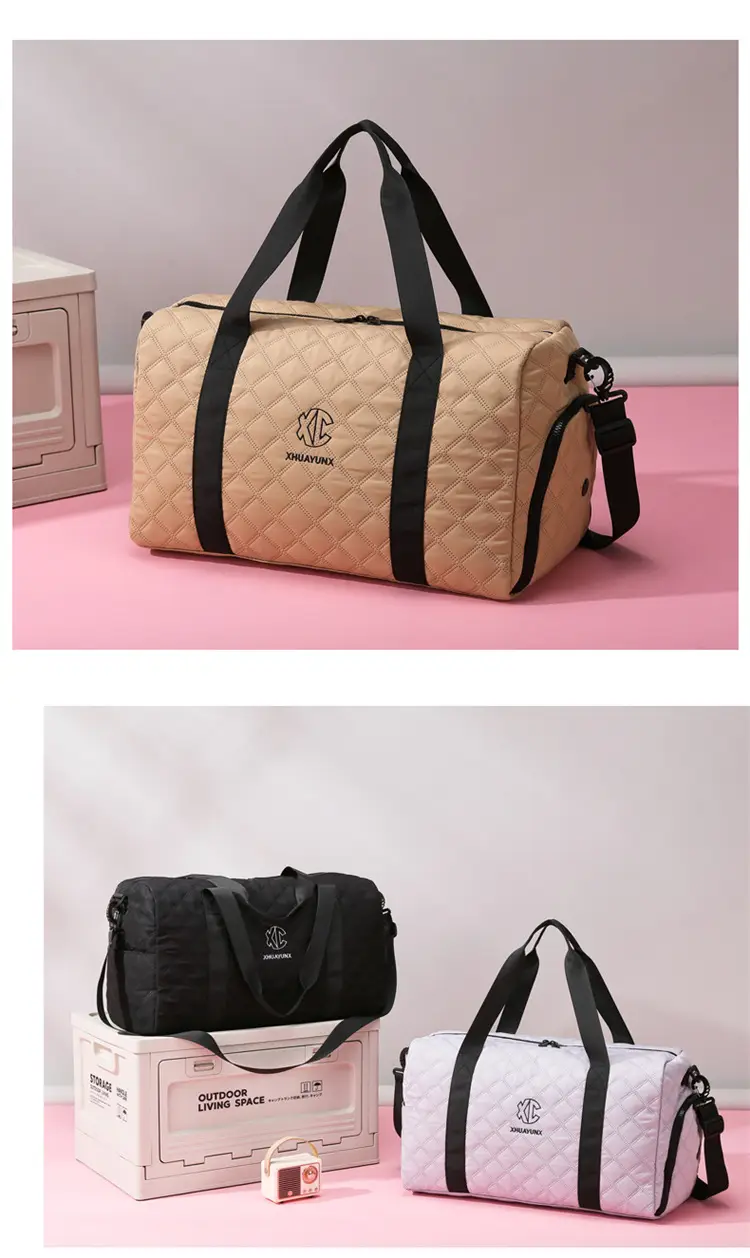 White Quilted Shoulder Bag Large Capacity Travel Luggage Bag — feature 26