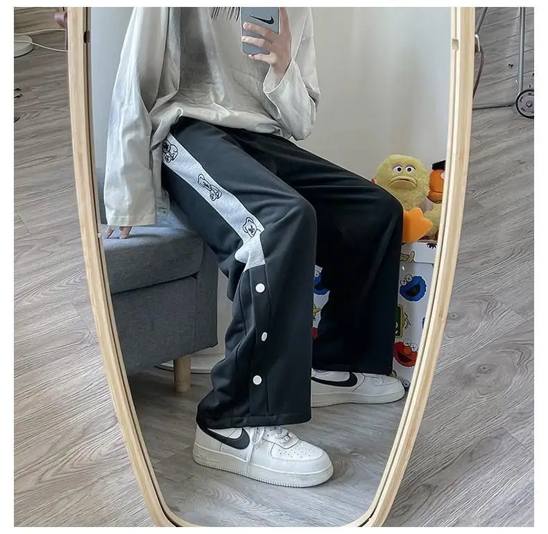 Women White Loose Button Sports Pants — feature 13