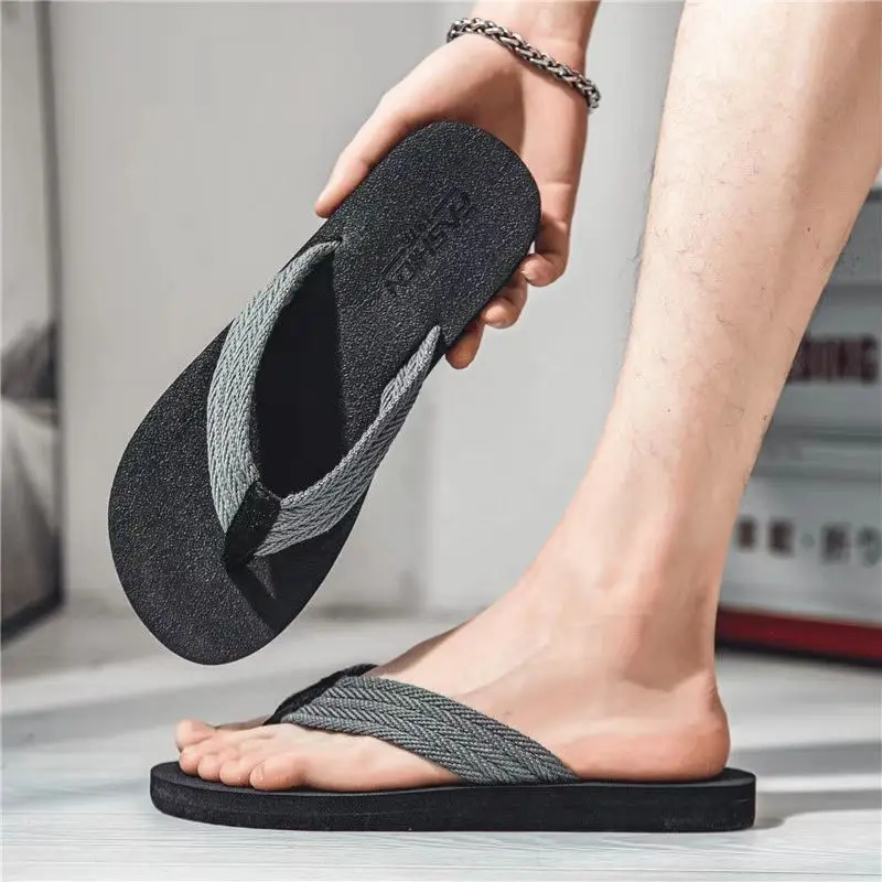 Slippers Men's Summer Non-slip Outdoor Sandals Distinctive Outdoor Sandals Korean-style Fashionable Soft-soled Beach Flip-flops - Image 6