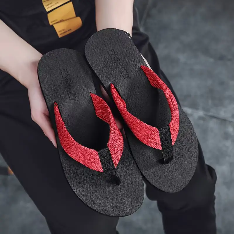 Slippers Men's Summer Non-slip Outdoor Sandals Distinctive Outdoor Sandals Korean-style Fashionable Soft-soled Beach Flip-flops - Image 4