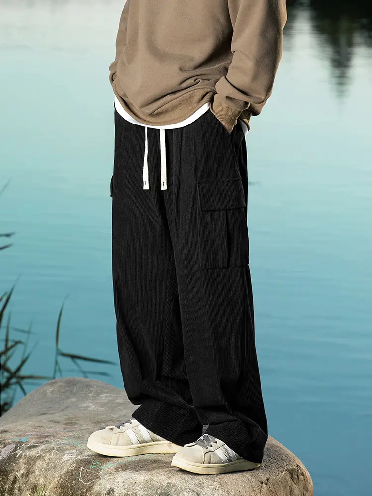 Brown Pleated Cargo Pants with Pockets Large