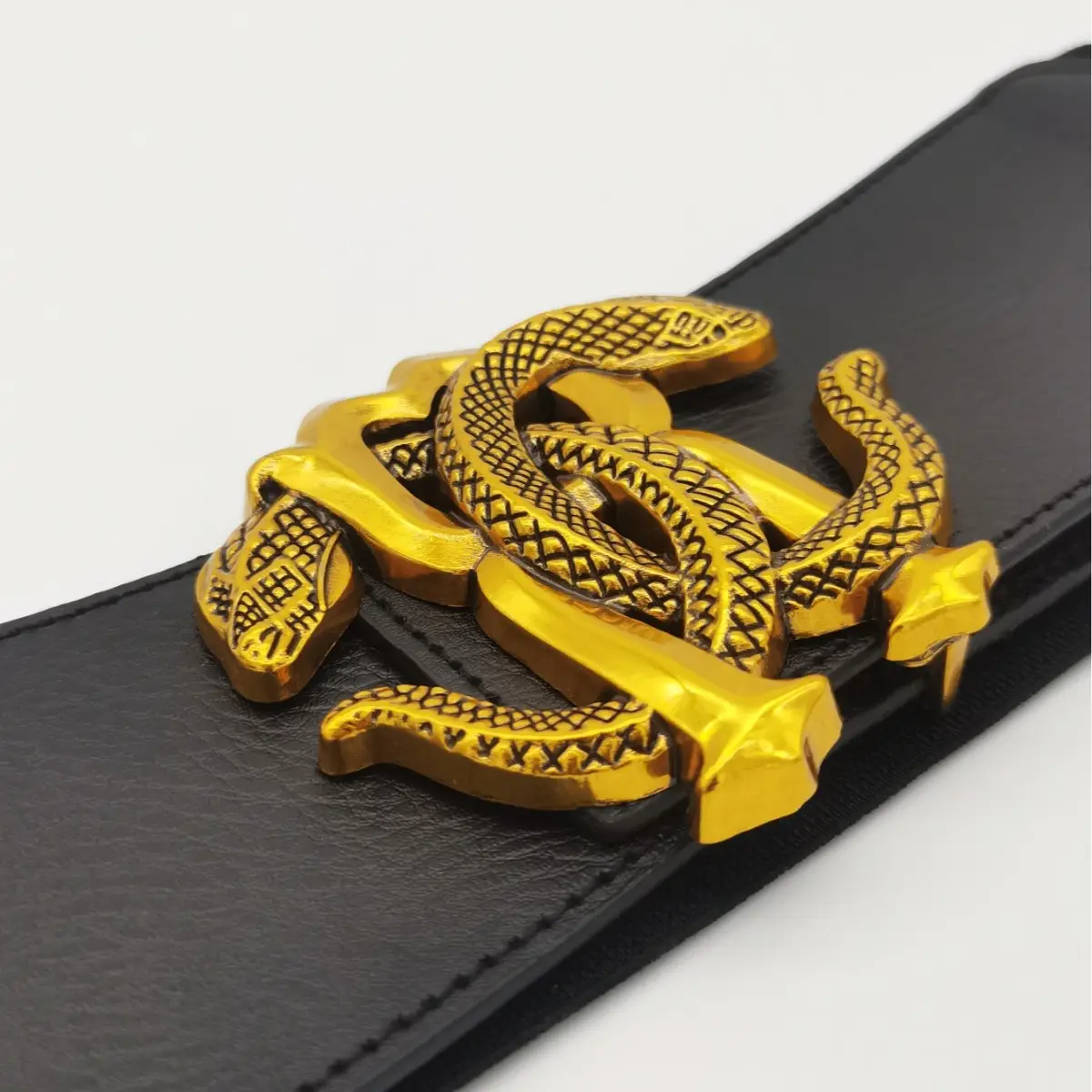 Wide Elastic Belt with Golden Snake Buckle Brown