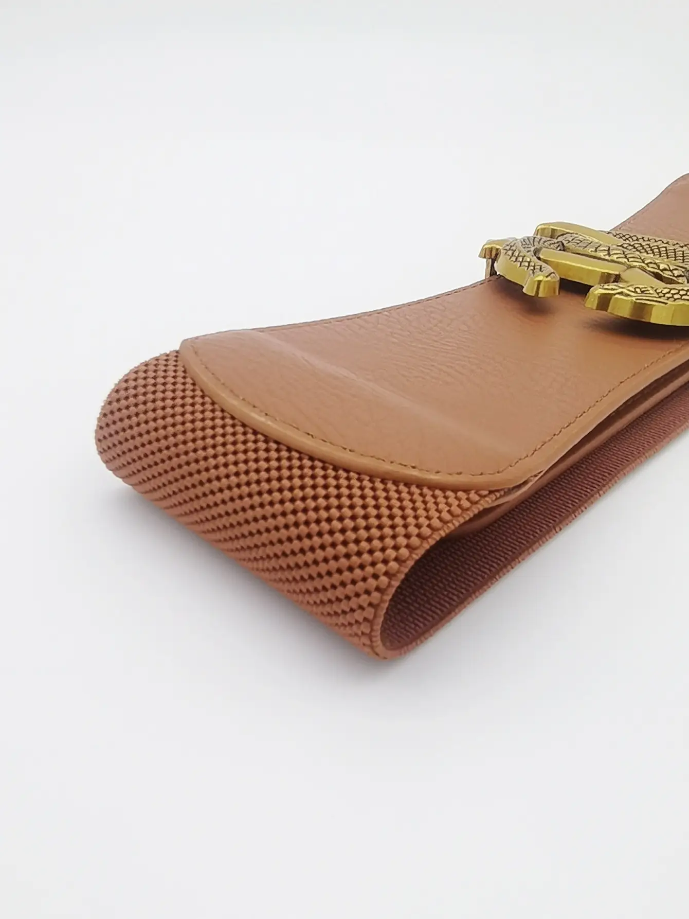 Wide Elastic Belt with Golden Snake Buckle Brown — feature 14