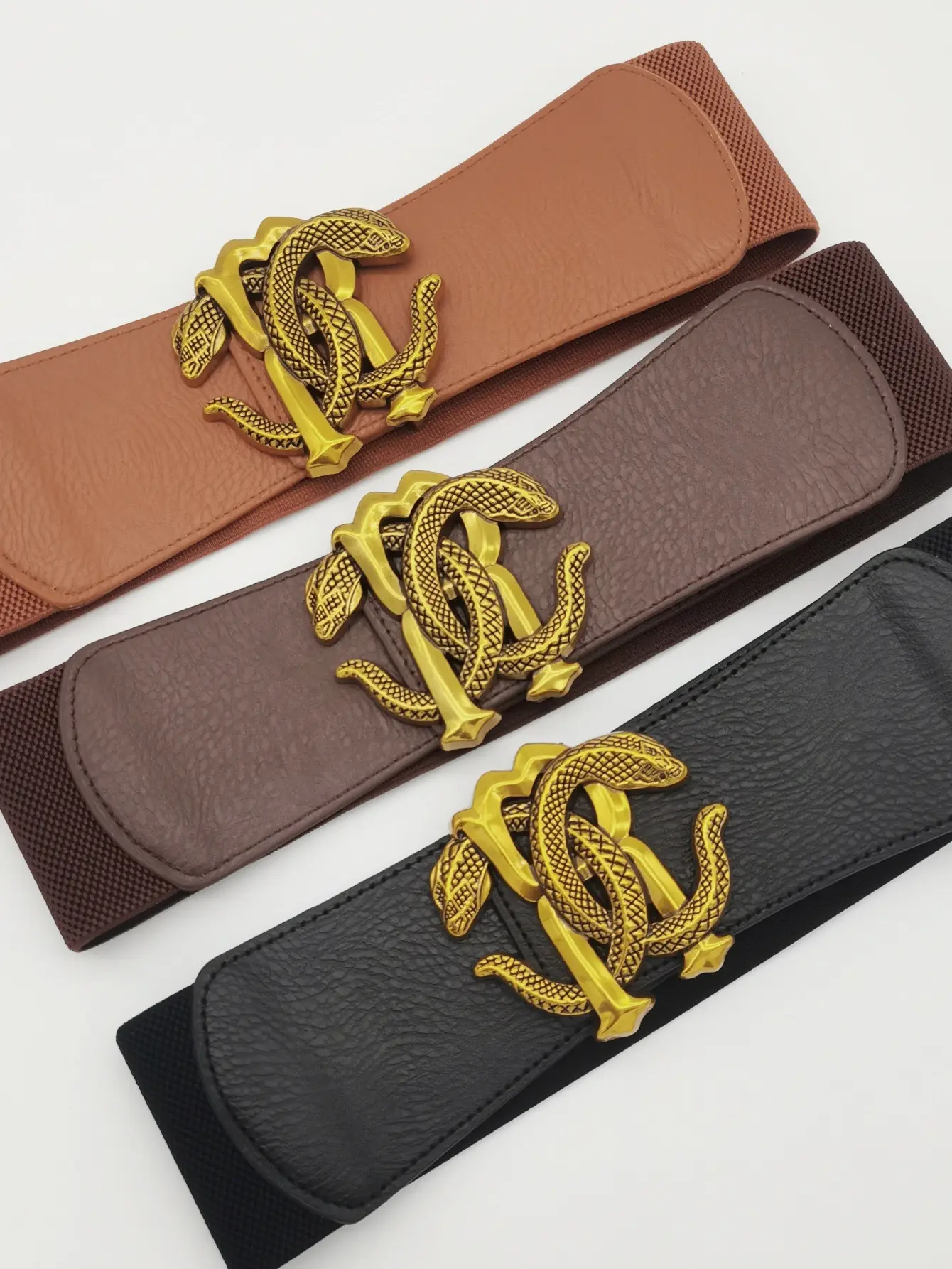 Wide Elastic Belt with Golden Snake Buckle Brown — feature 3
