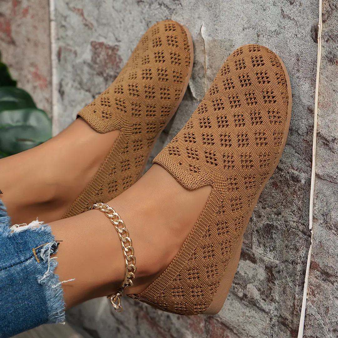 Flat Round-Toe Fly-Knit Women's Shoes 2025 Spring and Autumn Breathable Shallow Casual Versatile Soft-Soled Spring and Autumn Casual Shoes - Image 6