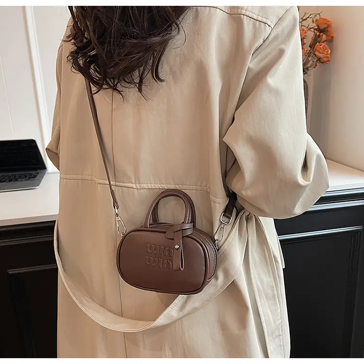 Women's Retro Brown Crossbody Bowling Bag 2024 — feature 16