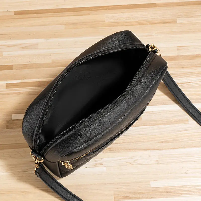 White Rhombus Quilted Shoulder Bag for Women - Image 7