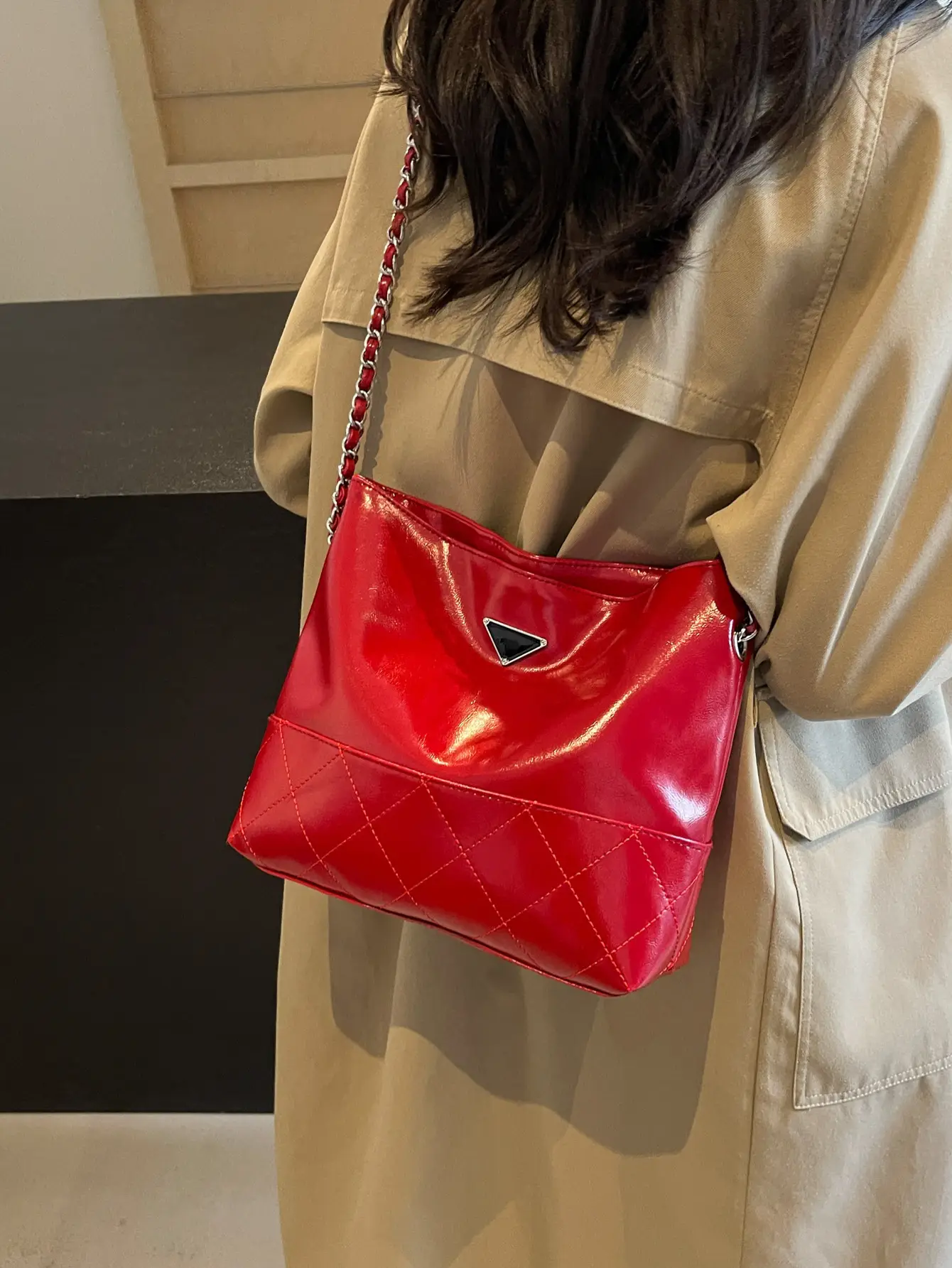 Red Quilted Chain Shoulder Bag for Girls 2024 - Image 8