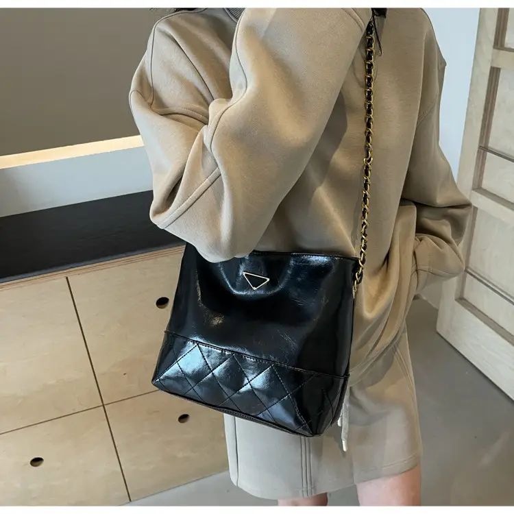 Red Quilted Chain Shoulder Bag for Girls 2024 — feature 16