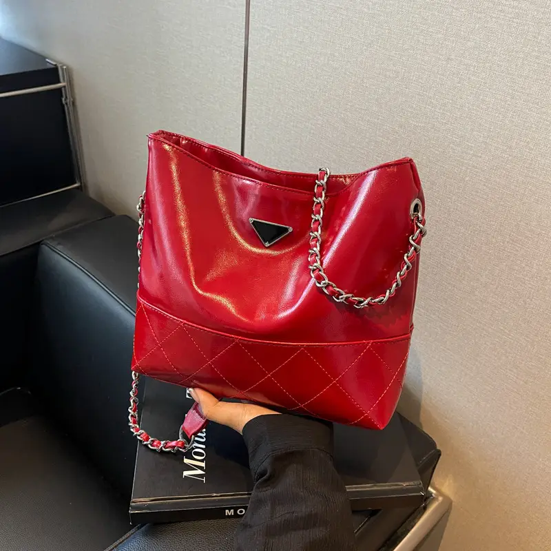 Red Quilted Chain Shoulder Bag for Girls 2024 - Image 5
