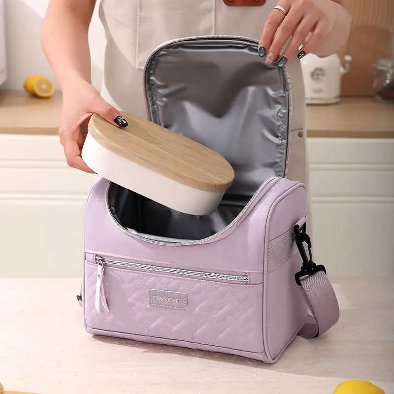 High-Quality Lunch Box Bag for Office Workers - Image 9