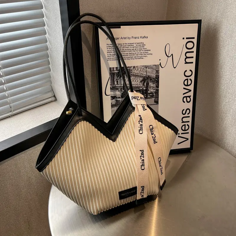 Korean Style 2024 Women's Shoulder Bag Black White - Image 8