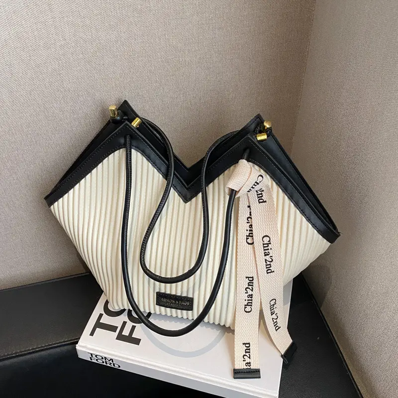 Korean Style 2024 Women's Shoulder Bag Black White - Image 5