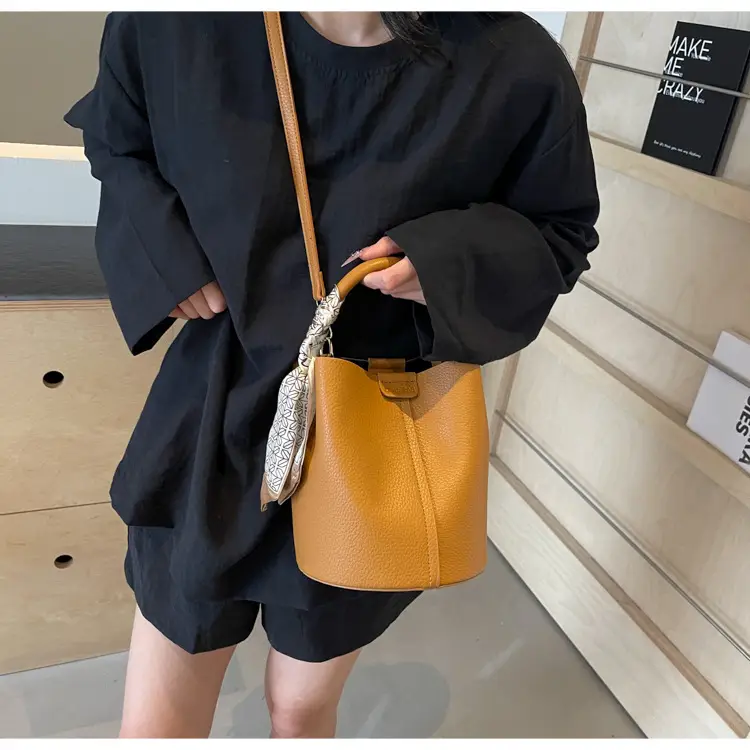 2024 Women's Black Leather Bucket Bag Set of 5 — feature 16