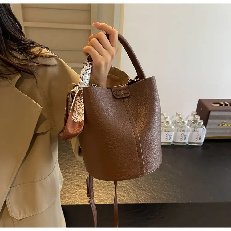 2024 Women's Black Leather Bucket Bag Set of 5 — feature 22