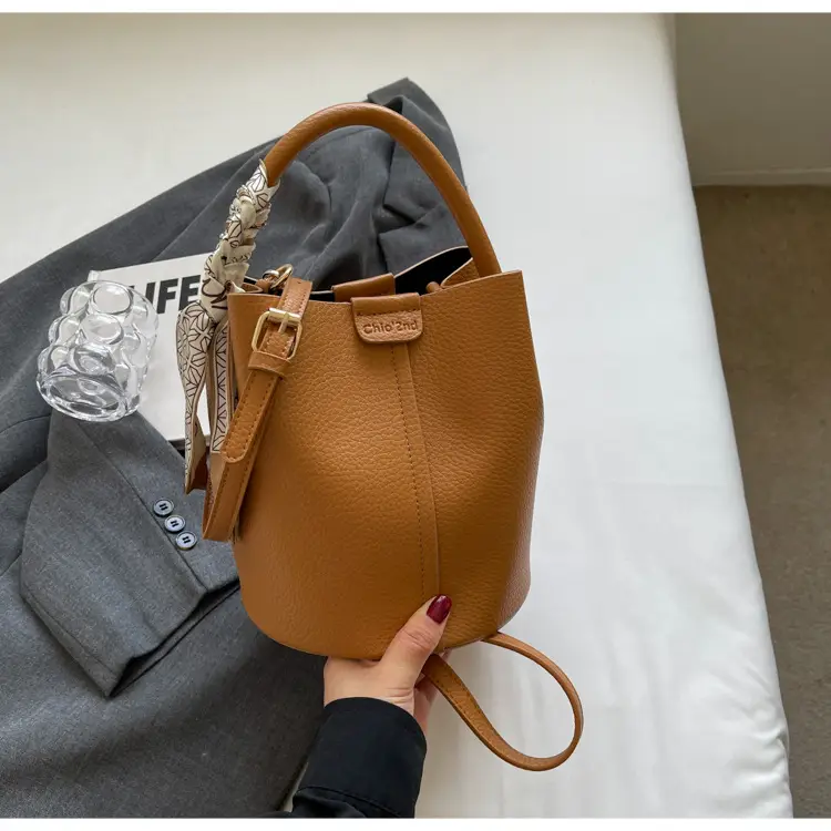 2024 Women's Black Leather Bucket Bag Set of 5 — feature 27