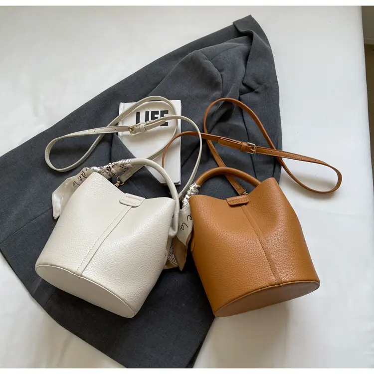 2024 Women's Black Leather Bucket Bag Set of 5 — feature 28