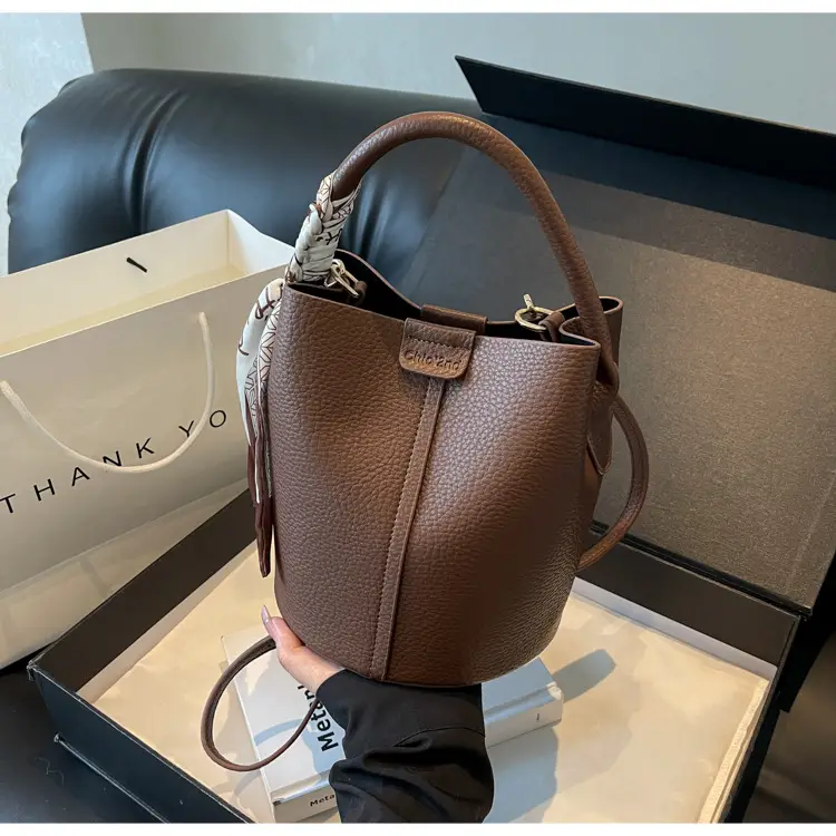 2024 Women's Black Leather Bucket Bag Set of 5 — feature 4