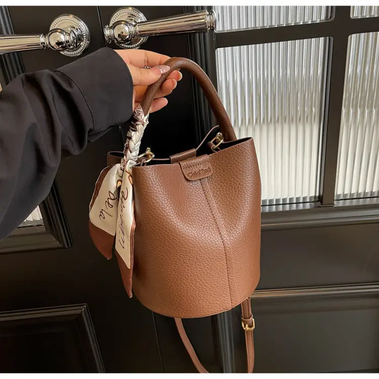 2024 Women's Black Leather Bucket Bag Set of 5 — feature 9