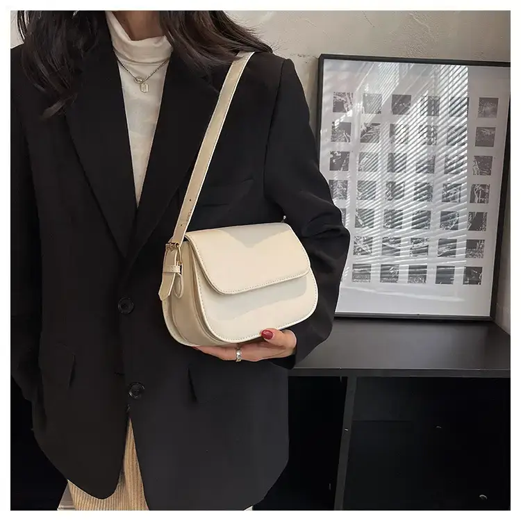 Korean Style PU Leather Messenger Bag for Women — feature 17