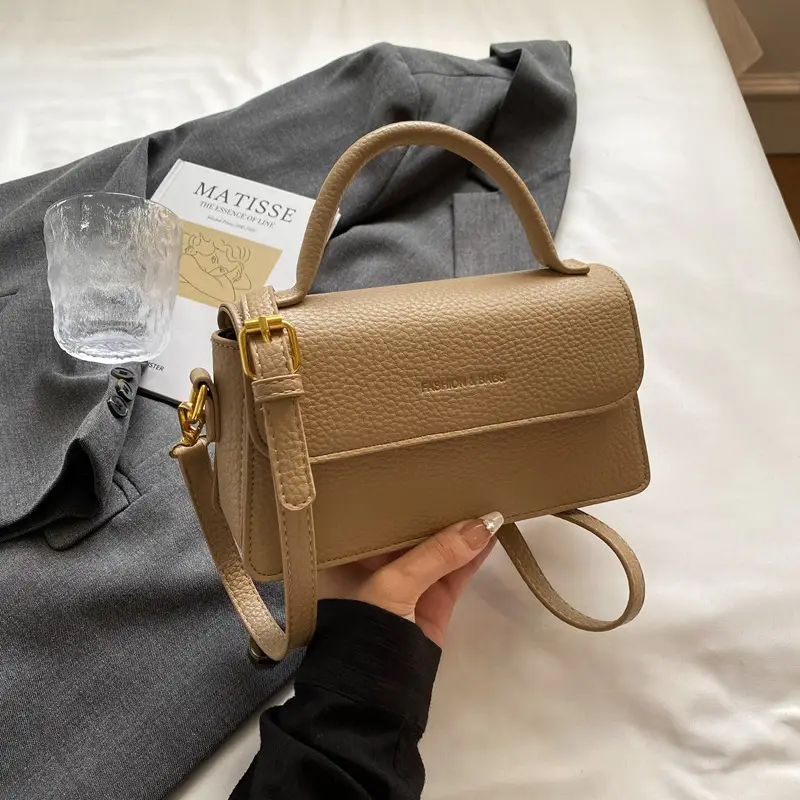 Brown Leather Women's Shoulder Bag with Gold Hardware - Image 4