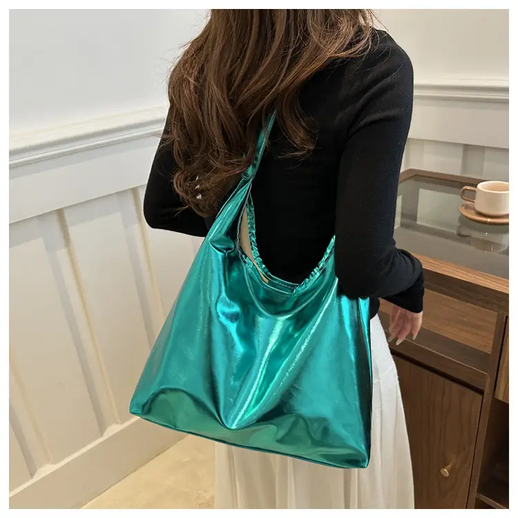 Silver Metallic Shoulder Bag for Women 2024 Autumn — feature 27