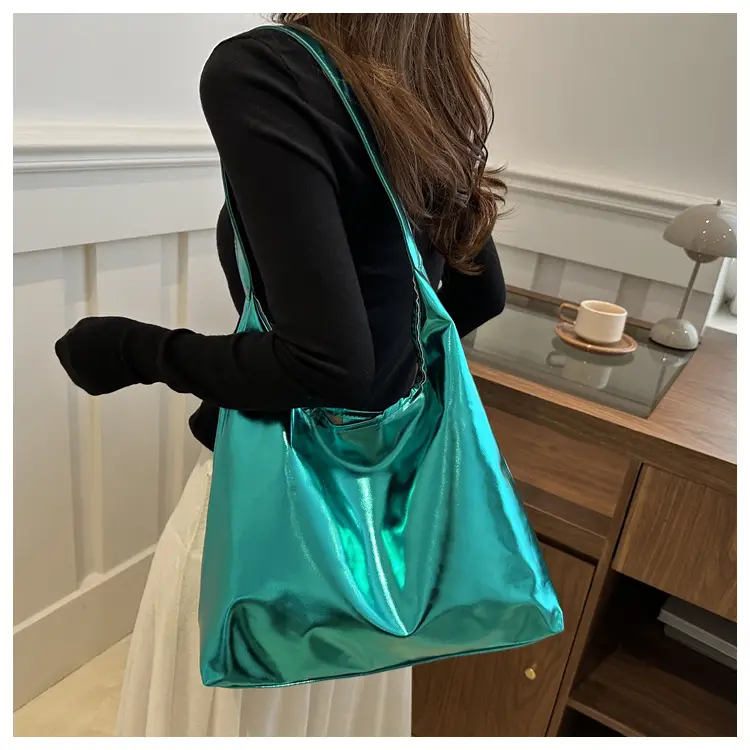 Silver Metallic Shoulder Bag for Women 2024 Autumn — feature 28