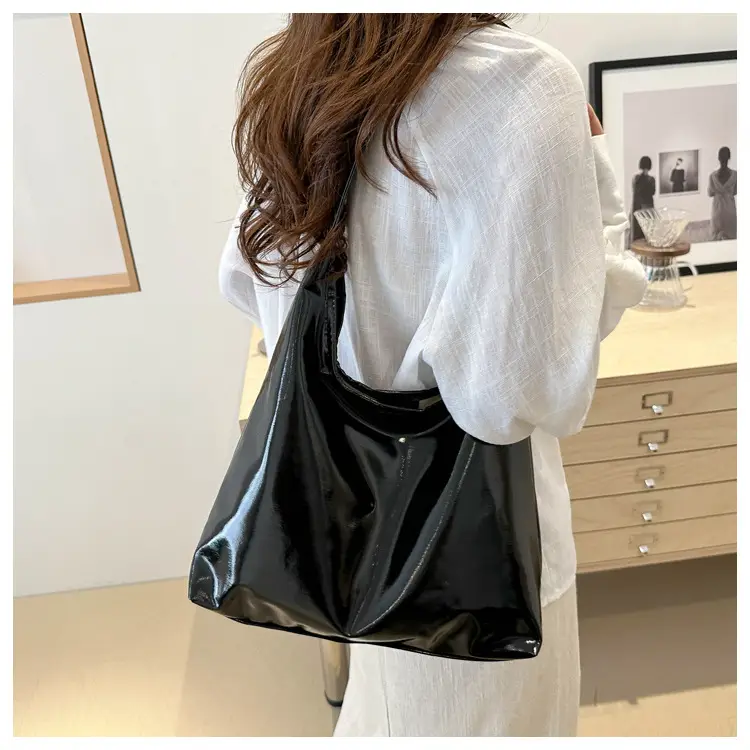 Silver Metallic Shoulder Bag for Women 2024 Autumn — feature 30