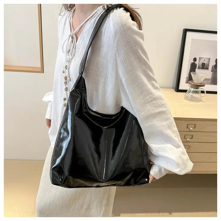 Silver Metallic Shoulder Bag for Women 2024 Autumn — feature 32