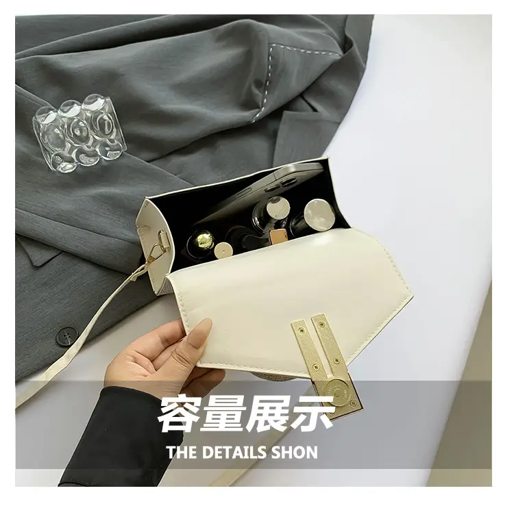 Women's Black Sequin Shoulder Bag 2024 — feature 8