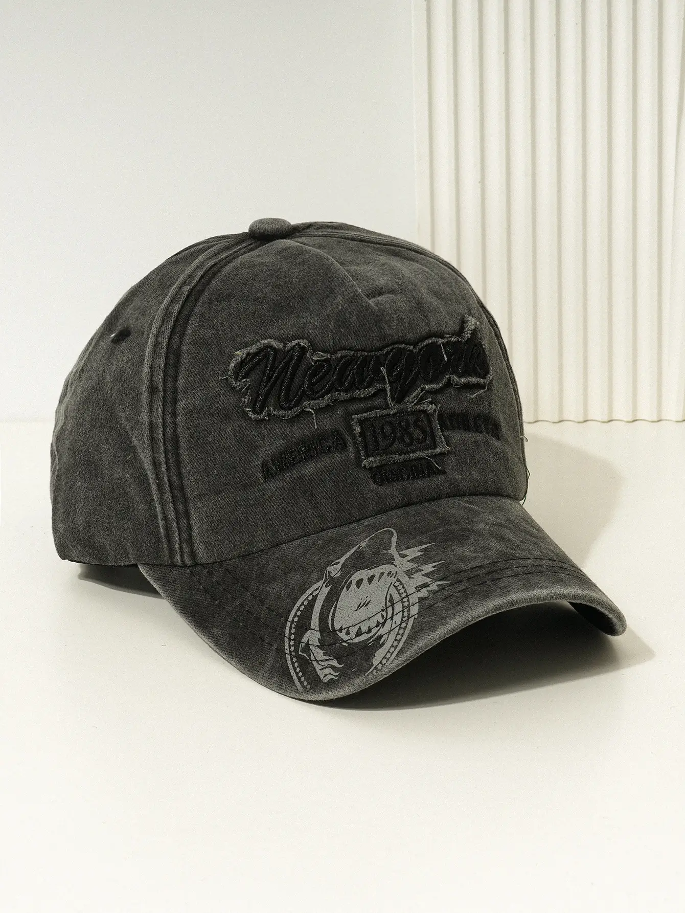 New Men's Blue Baseball Cap with American Flag & 1985 Design — feature 3