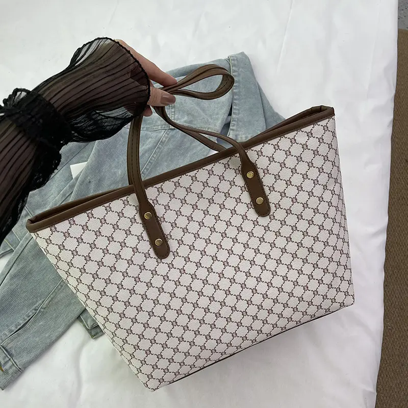 Commuting Personalized Large-Capacity Tote Bag for Women 2025 Summer New Style Beautiful Niche Trendyy Shoulder Bag Texture Women's Bag