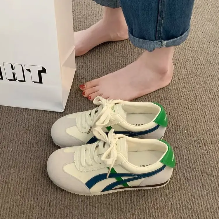 Women's White Casual Training Shoes 2024 - Image 2