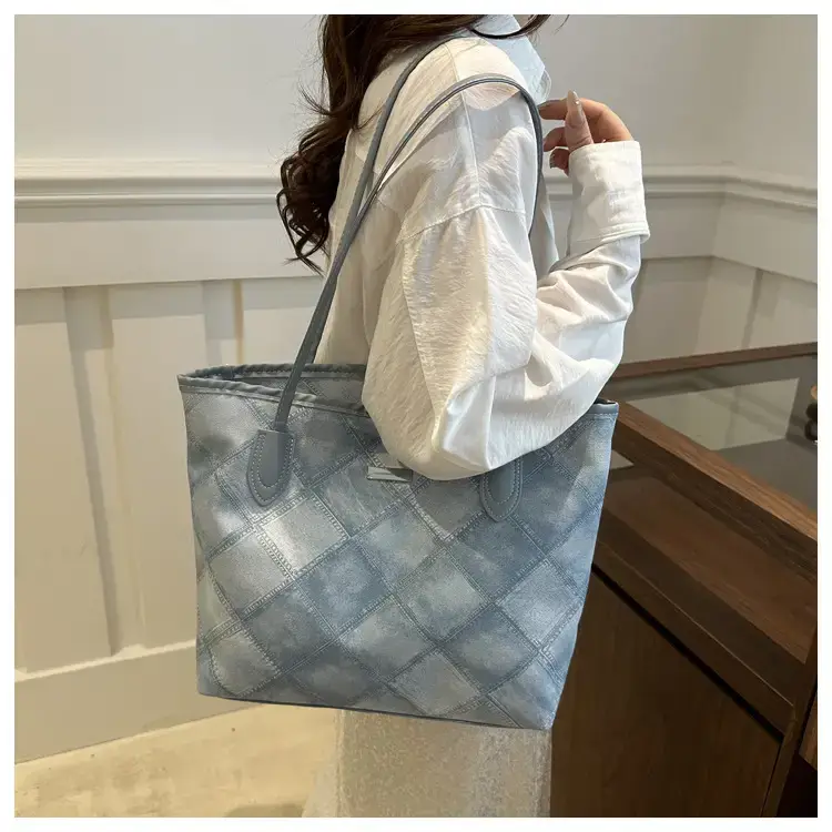 Women's Large Capacity Quilted Shoulder Bag Winter — feature 20