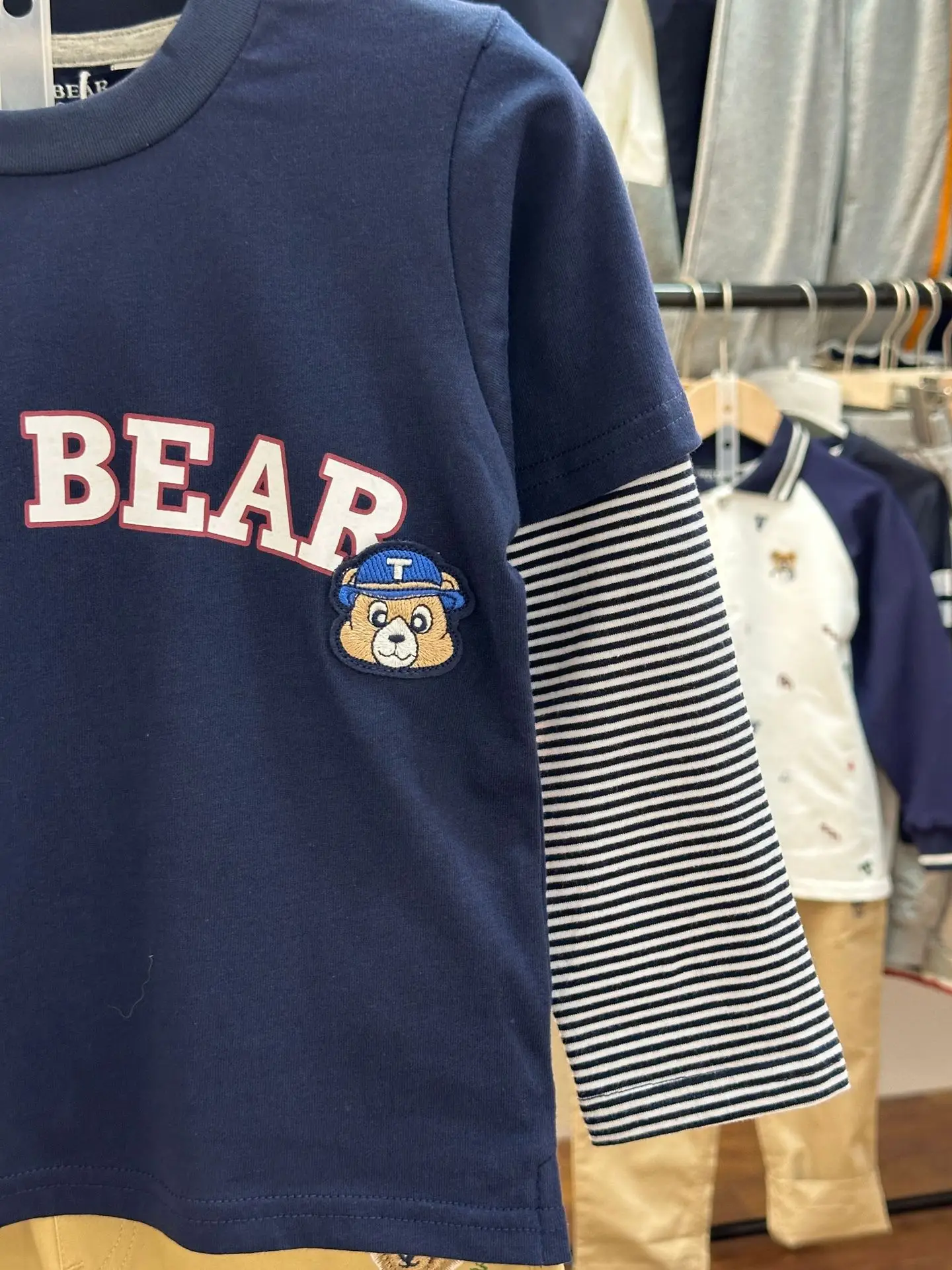 New Spring Boys T-Shirt Navy Blue T-Bear Embroidered Large — feature 4