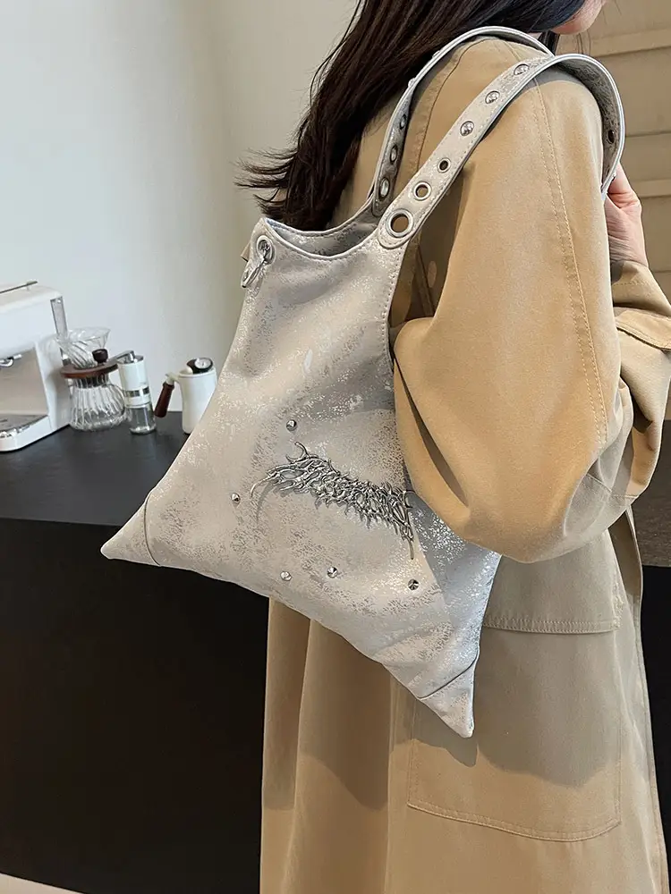 Black Sparkly Underarm Bag for Women 2024