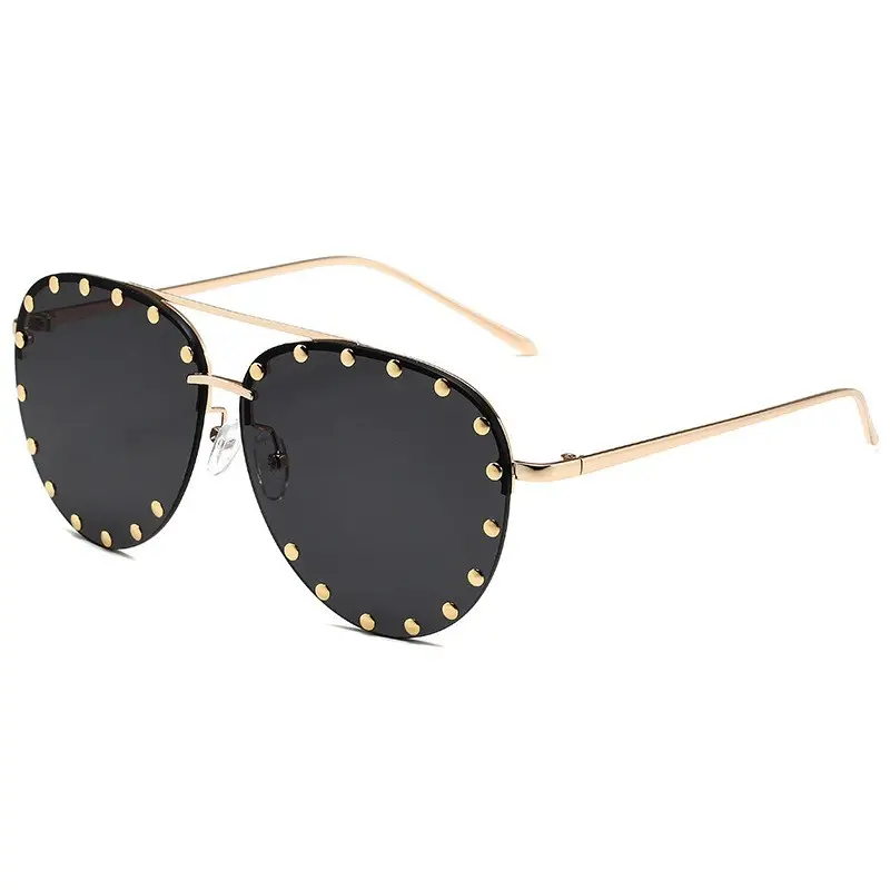 Women's Metal Sunglasses with Clear Tinted Frames - Image 9